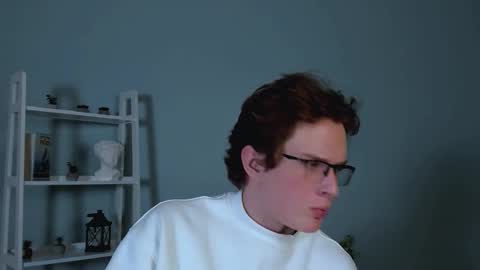 Snapshot of noir_kai chatting on February 2, 8:07 pm cool Kai online show from February 2, 8:07 pm