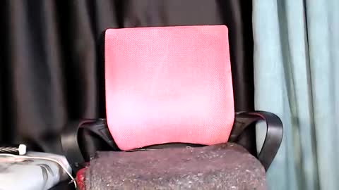 Snapshot of noircandy chatting on January 22, 9:54 pm Noir Thats My Name Call Me Bablicious online show from January 22, 9:54 pm