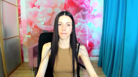 Snapshot of noirdiva chatting on April 23, 6:03 am NoirDiva online show from April 23, 6:03 am