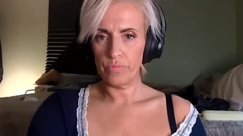 Snapshot of noirtemptation chatting on April 25, 9:01 pm noirtemptation online show from April 25, 9:01 pm