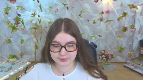 noirwhisper online show from April 12, 7:30 pm