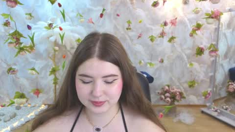 noirwhisper online show from May 21, 3:35 am
