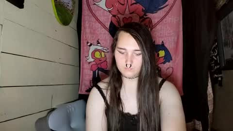 nonbinarybeauty20 online show from July 7, 8:18 am