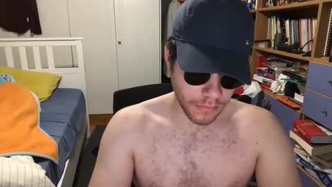 Snapshot of nongay379444 chatting on December 7, 7:16 am nongay379444 online show from December 7, 7:16 am