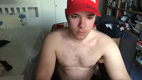 Snapshot of nongay379444 chatting on March 6, 3:35 pm nongay379444 online show from March 6, 3:35 pm