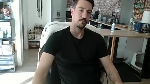 Isaac online show from October 16, 10:27 am