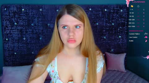 Nora online show from April 4, 2:10 am