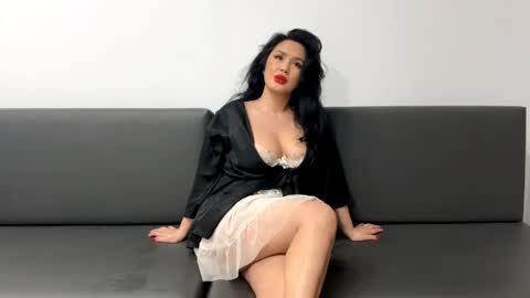 Ariana online show from April 7, 7:14 pm