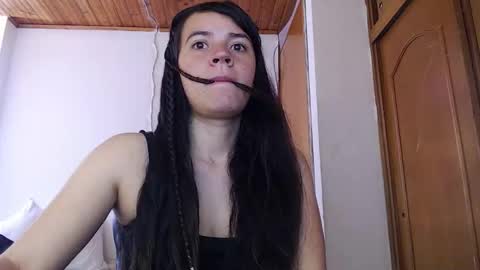 noreen_ online show from February 26, 4:06 pm