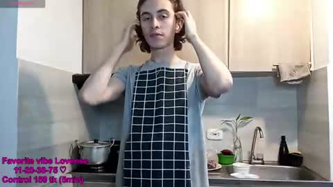 Snapshot of norehg__ chatting on June 11, 1:05 am Norehg online show from June 11, 1:05 am