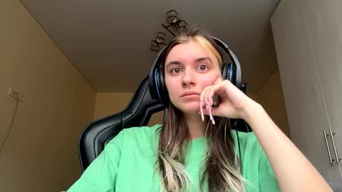 Elena online show from March 16, 6:17 am