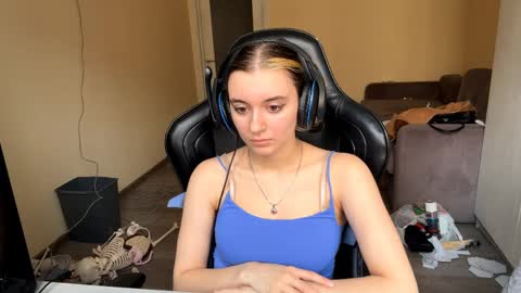 Elena online show from March 31, 6:03 am