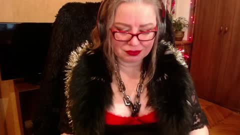 miss Tress online show from December 30, 7:00 pm