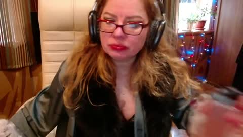 Snapshot of norma_gin chatting on May 16, 10:36 am miss Tress online show from May 16, 10:36 am