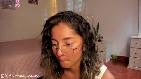 Norma Jeaane online show from January 21, 8:32 pm