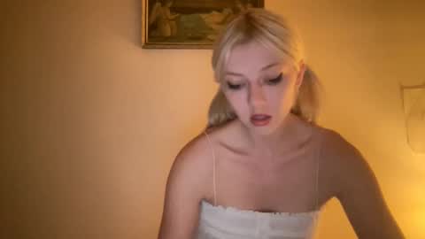 Snapshot of noscandal chatting on September 10, 1:38 am noscandal online show from September 10, 1:38 am