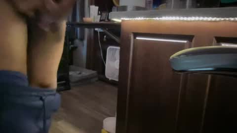 nostringfun online show from August 6, 8:11 pm