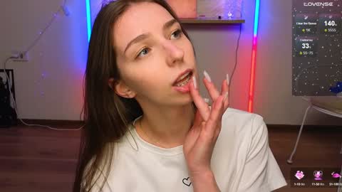 Snapshot of not_yourtoy chatting on December 15, 5:20 pm Hello My name is Helene NTMU Finger up if u like what u see online show from December 15, 5:20 pm