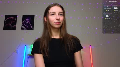 Snapshot of not_yourtoy chatting on December 18, 2:28 pm Hello My name is Helene NTMU Finger up if u like what u see online show from December 18, 2:28 pm