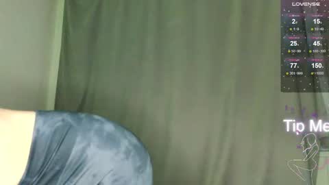 Snapshot of not_yourtoy chatting on February 19, 5:16 pm Hello My name is Helene NTMU Finger up if u like what u see online show from February 19, 5:16 pm