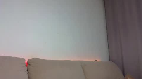 Snapshot of not_yourtoy chatting on March 4, 2:21 pm Hello My name is Helene NTMU Finger up if u like what u see online show from March 4, 2:21 pm