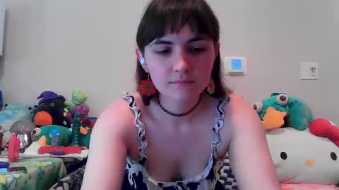 Snapshot of notchocomilky chatting on September 27, 4:23 pm Milk online show from September 27, 4:23 pm