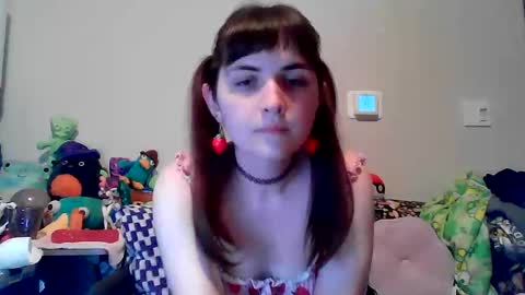 Snapshot of notchocomilky chatting on November 1, 1:07 am Milk online show from November 1, 1:07 am