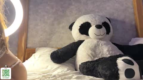 notecarret online show from March 8, 2:04 am