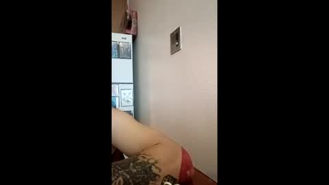 notmedesigned online show from February 7, 7:06 pm