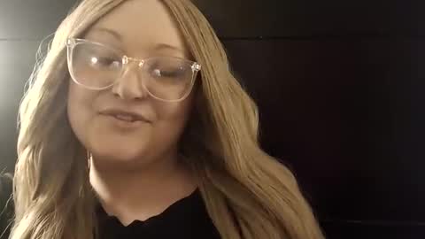 notouchmami online show from September 12, 6:24 am