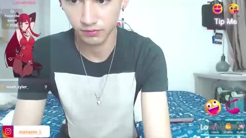 Snapshot of nova740338 chatting on January 17, 8:11 pm Nova online show from January 17, 8:11 pm