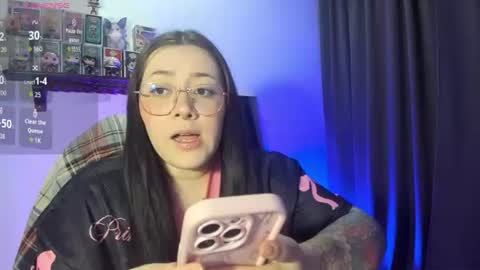 Snapshot of nova_gara chatting on July 13, 1:52 am s online show from July 13, 1:52 am