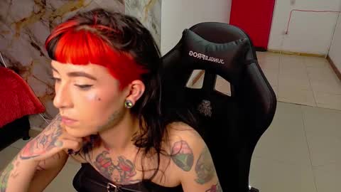 Snapshot of nova_kittyy chatting on February 20, 9:48 pm Nova kitty tx online show from February 20, 9:48 pm