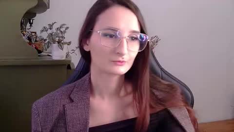 nova_mystic online show from October 11, 7:40 am