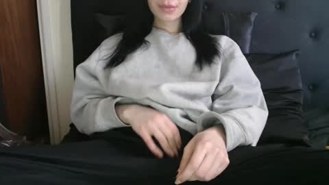 Snapshot of novafrey chatting on January 9, 7:48 pm Olivia online show from January 9, 7:48 pm