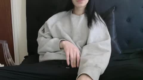 Snapshot of novafrey chatting on January 15, 7:28 pm Olivia online show from January 15, 7:28 pm