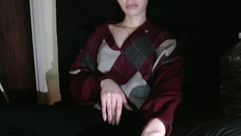 Snapshot of novafrey chatting on February 12, 2:28 am Olivia online show from February 12, 2:28 am