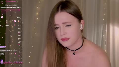 Snapshot of novatemptres chatting on November 10, 11:37 pm NovaTemptres online show from November 10, 11:37 pm