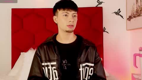 Stev  online show from February 12, 4:51 am