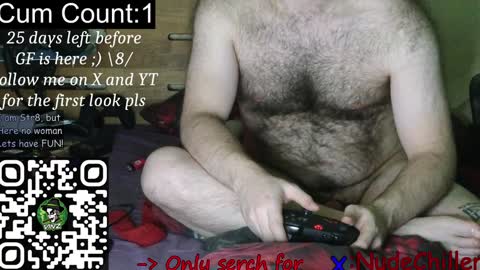 Snapshot of nudechiller chatting on December 27, 11:31 pm Vinz... online show from December 27, 11:31 pm