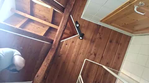 Snapshot of nudechiller chatting on October 17, 10:29 am Vinz... online show from October 17, 10:29 am