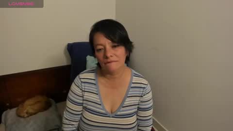 nuit_rose online show from March 3, 5:09 am