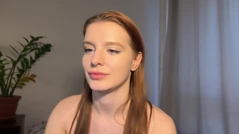 Snapshot of nura_foxx chatting on March 9, 5:00 am nura_foxx online show from March 9, 5:00 am