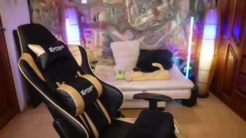 Claudia online show from May 10, 1:44 am