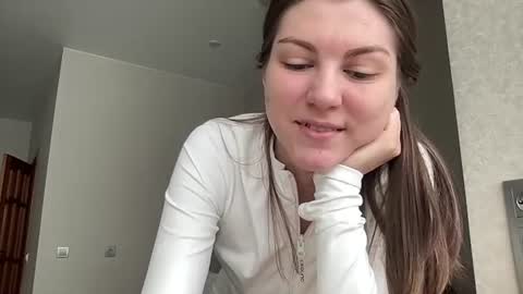 Ema online show from April 5, 11:18 am