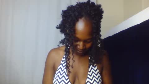 nutgal online show from March 24, 4:12 pm