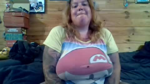 Snapshot of nutmegmatee chatting on August 9, 3:55 am nutmegmatee online show from August 9, 3:55 am
