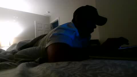 nuttincowboy727272 online show from January 12, 12:16 am