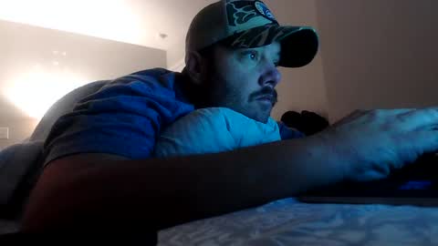 nuttincowboy727272 online show from February 1, 2:48 pm