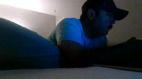 nuttincowboy727272 online show from April 18, 1:15 pm